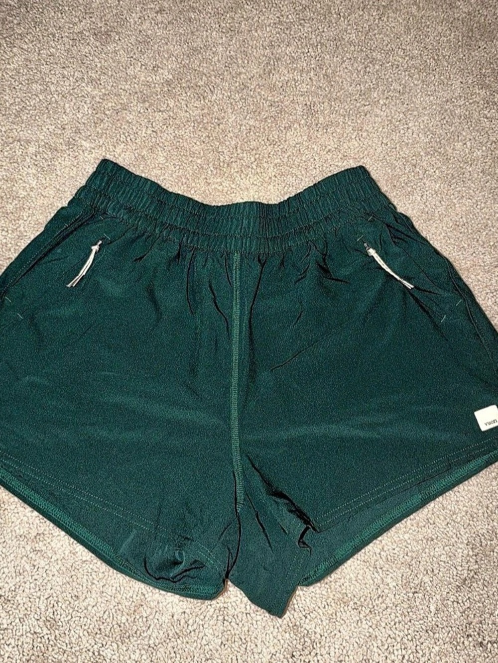 Vuori Kore Short Athletic Shorts Green Size Medium (women’s)
